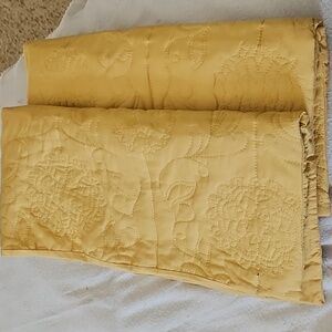 Pair of King Size Pillow Shams Cases Covers By VUE